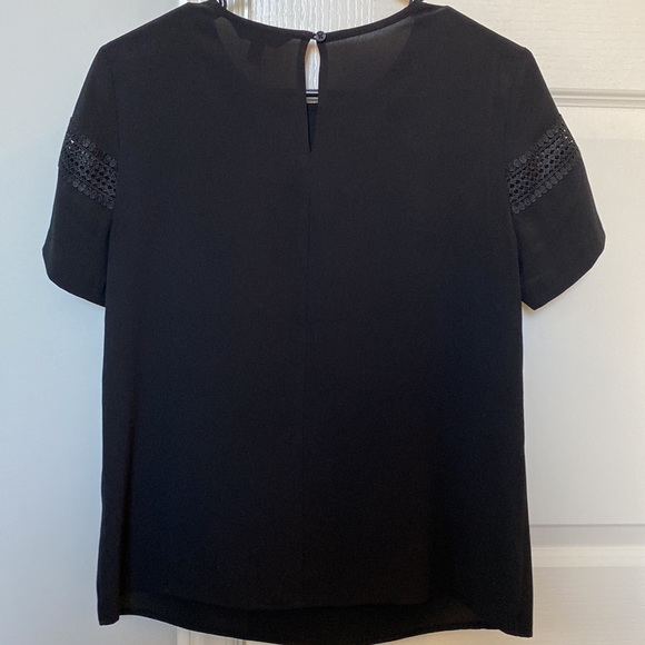 Black banana republic top size XS - Picture 4 of 4